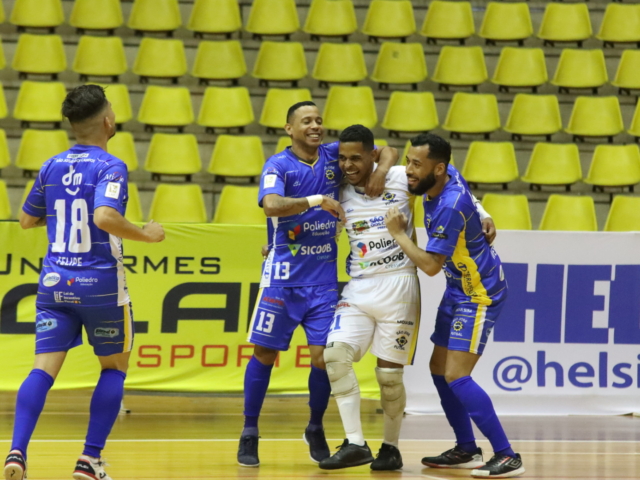 O São José Futsal empata com o Taubaté pelo primeiro jogo da Final da LPF •  São José Futsal